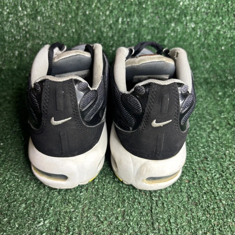 Nike Air Max Plus GS CD0610-023 Sporty Tuned Air Sneakers Grey Black Youth Sz 3Y